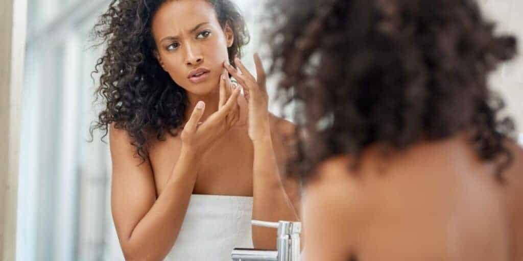 Travel-Friendly Salicylic Acid Moisturizers for Clear Skin