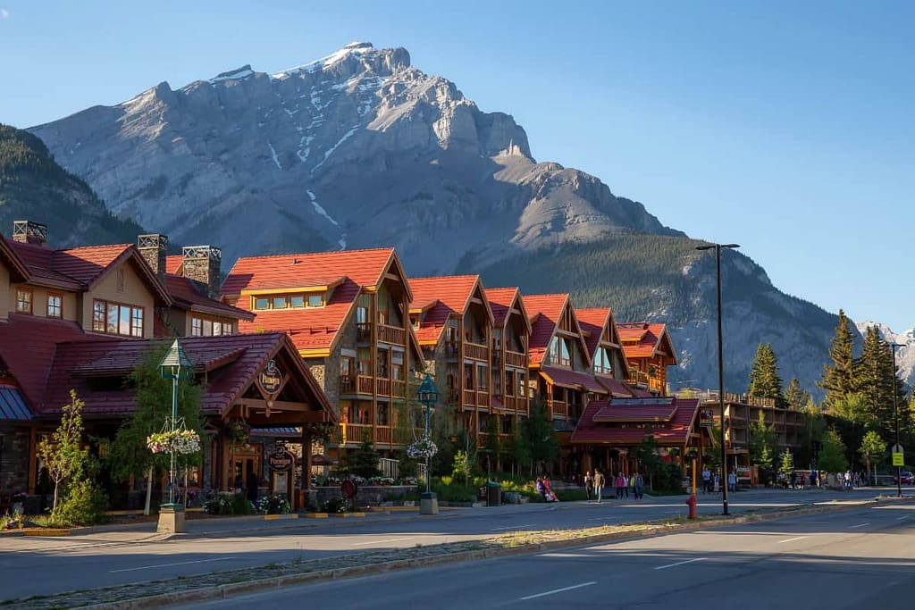 The Best Guide for Visiting Banff in September