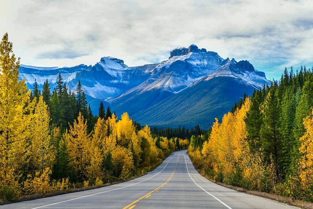 Driving to Banff from Toronto: A Road Trip Guide