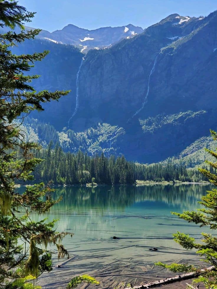 closest town to glacier national park